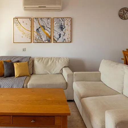 Royal Seacrest Crown-jewel, 2b, Pools, Sea, Center *