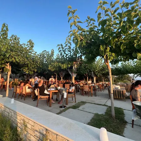 Royal Seacrest Crown-jewel, 2b, Pools, Sea, Center Apartamento