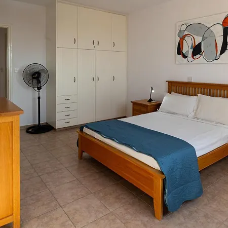 Royal Seacrest Crown-jewel, 2b, Pools, Sea, Center