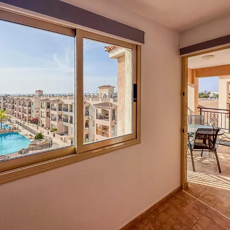 Royal Seacrest Crown-jewel, 2b, Pools, Sea, Center *