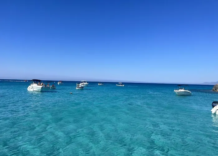 Royal Seacrest Crown-jewel, 2b, Pools, Sea, Center