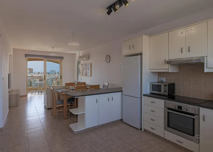 Royal Seacrest Crown-jewel, 2b, Pools, Sea, Center アパート *