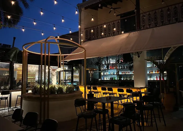 Royal Seacrest Crown-jewel, 2b, Pools, Sea, Center パ フォス