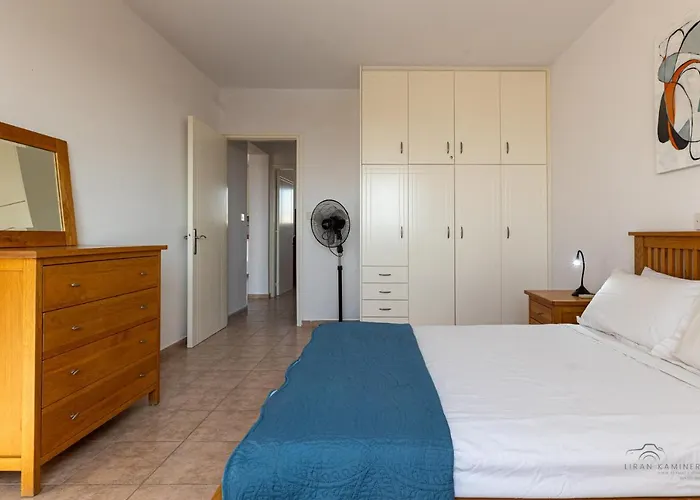 Apartmán Royal Seacrest Crown-jewel, 2b, Pools, Sea, Center *