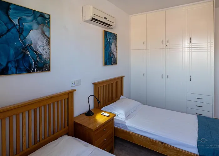 Apartmán Royal Seacrest Crown-jewel, 2b, Pools, Sea, Center *