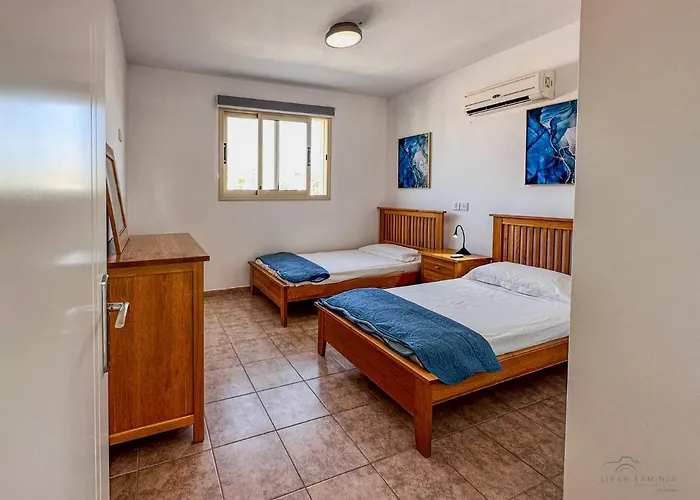 Royal Seacrest Crown-jewel, 2b, Pools, Sea, Center * Paphos