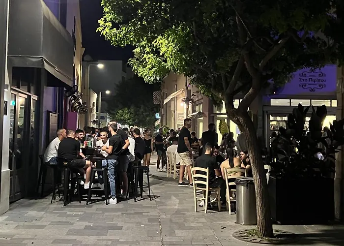 Royal Seacrest Crown-jewel, 2b, Pools, Sea, Center *